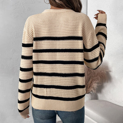 Pull femme à rayures avec patte de boutonnière en laine texturée Chic und Stil