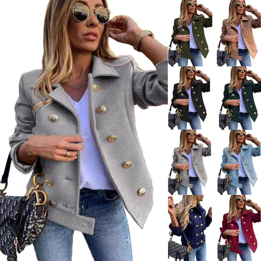 Vêtements pour femmes JACKKE avec des boutons dorés et une coupe décontractée Chic und Stil