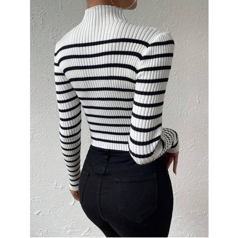 Pull en maille côtelée pour femmes avec col montant et motif rayé brodé Chic und Stil