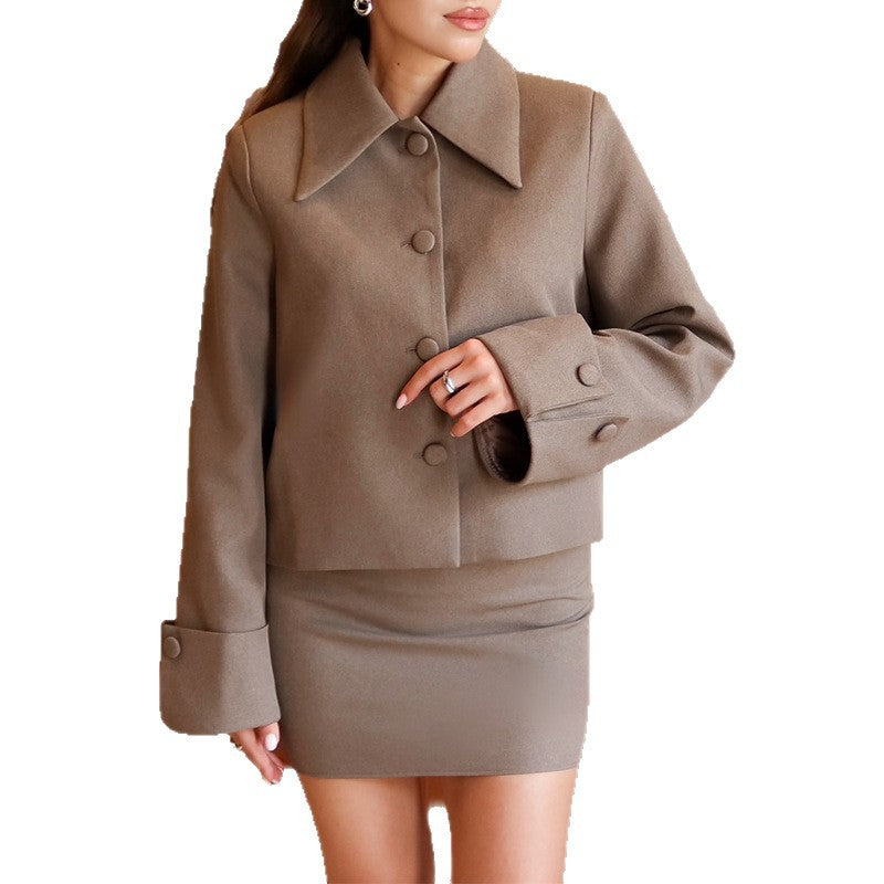 Dames Élégante Veste Courte avec Grand Col et Détail de Bouton Chic und Stil