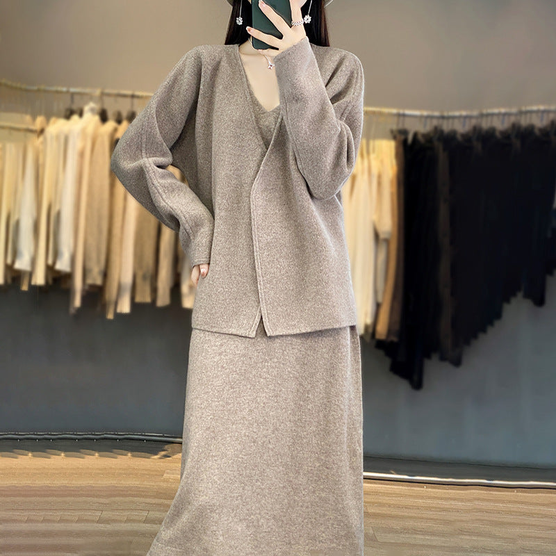 Robe en tricot à motifs pour femmes avec décolleté en V et coupe décontractée Chic und Stil