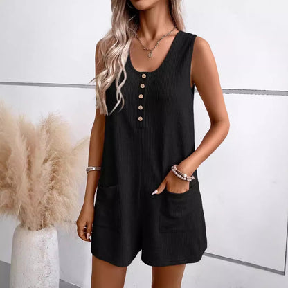 Women's casual jumpsuit in breathable waffle weave with button placket and practical pockets. Chic and stylish.