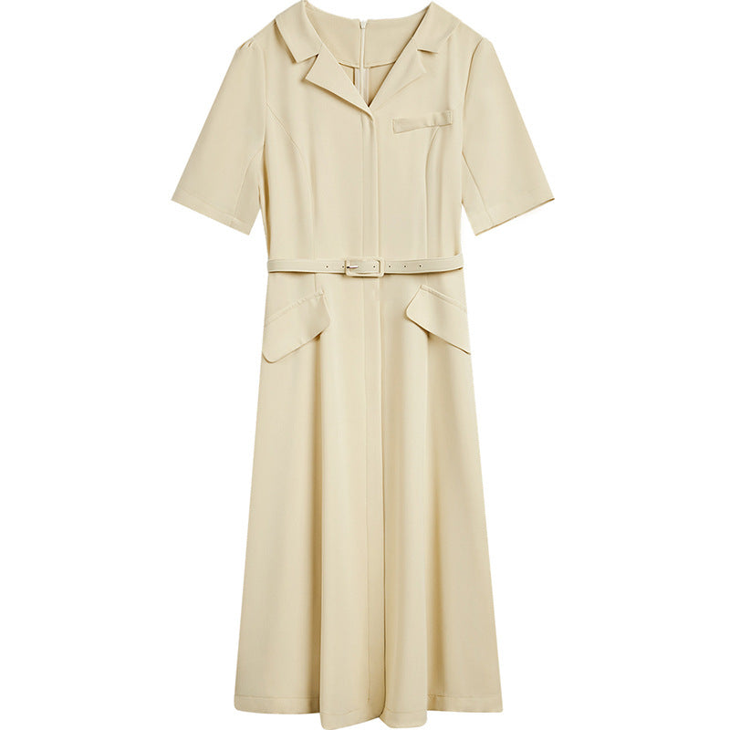 Robe chemise ajustée pour femmes avec taille ceinturée Chic und Stil