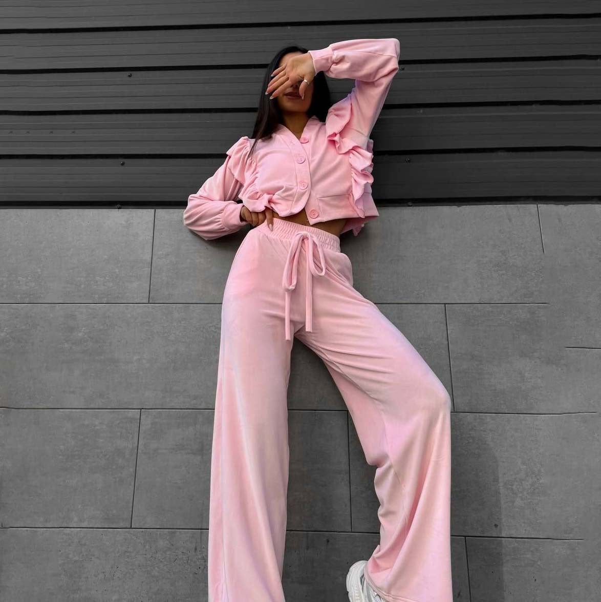 Dames Ensemble Lounge Confortable avec Détails Volants Chic und Stil