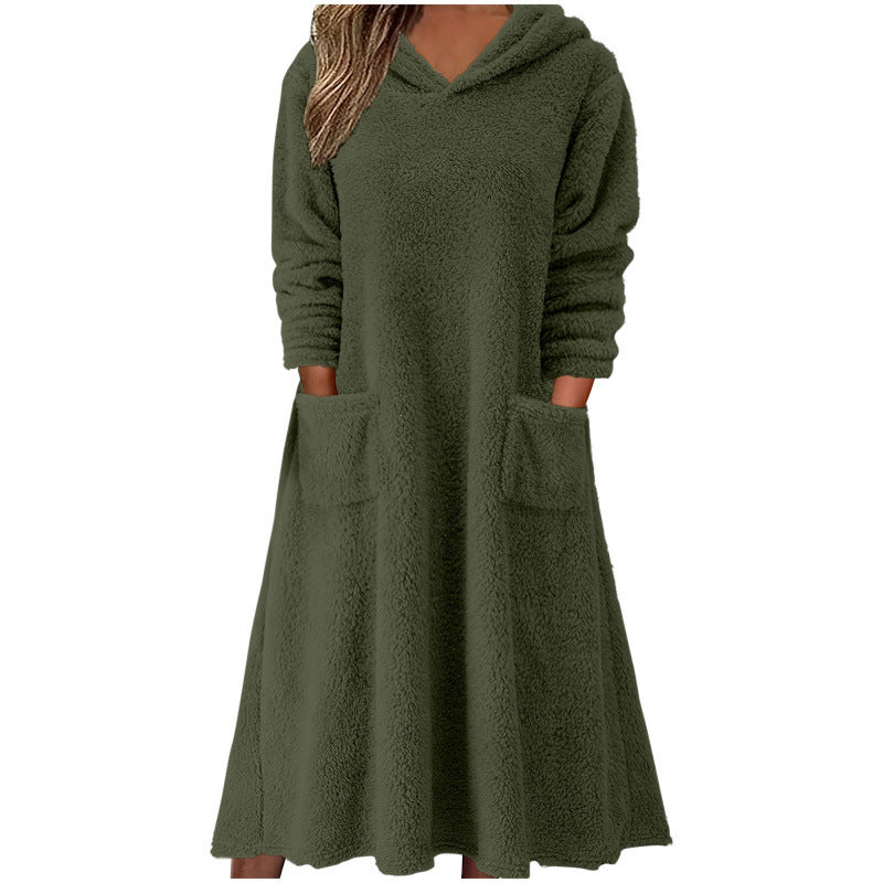 Robe en polaire confortable pour femmes avec capuche et poches pratiques Chic und Stil