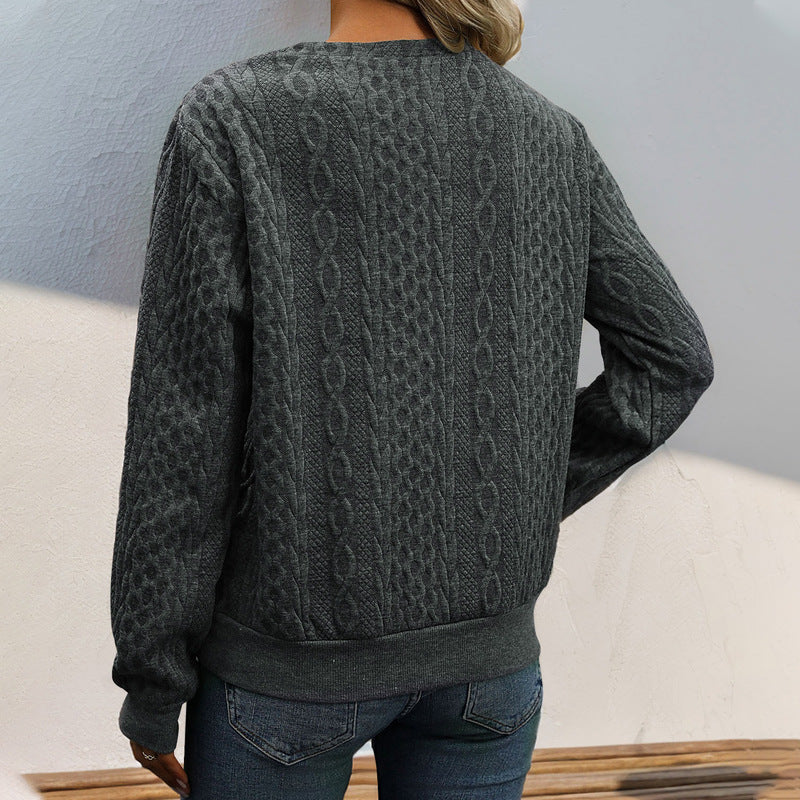 Pull en tricot pour femmes avec un décolleté en V raffiné et des boutons décoratifs Chic und Stil