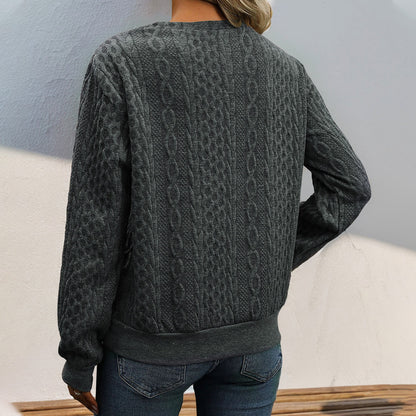 Pull en tricot pour femmes avec un décolleté en V raffiné et des boutons décoratifs Chic und Stil