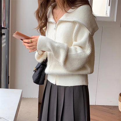 Pull en tricot pour femmes avec col montant et fermeture éclair Chic und Stil