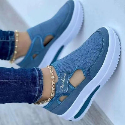 Baskets slip-on sportives pour femmes avec dessus en matériau respirant Chic und Stil