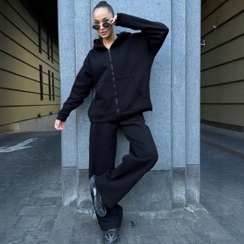 Women's sporty hoodie set with a loose fit and comfortable jogger pants Chic und Stil