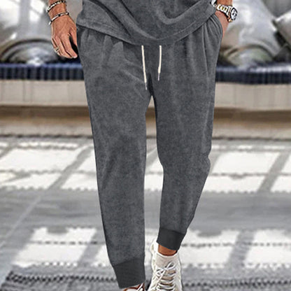 Ladies Comfortable Jogging Pants with Elastic Waist and Practical Pockets Chic and Style