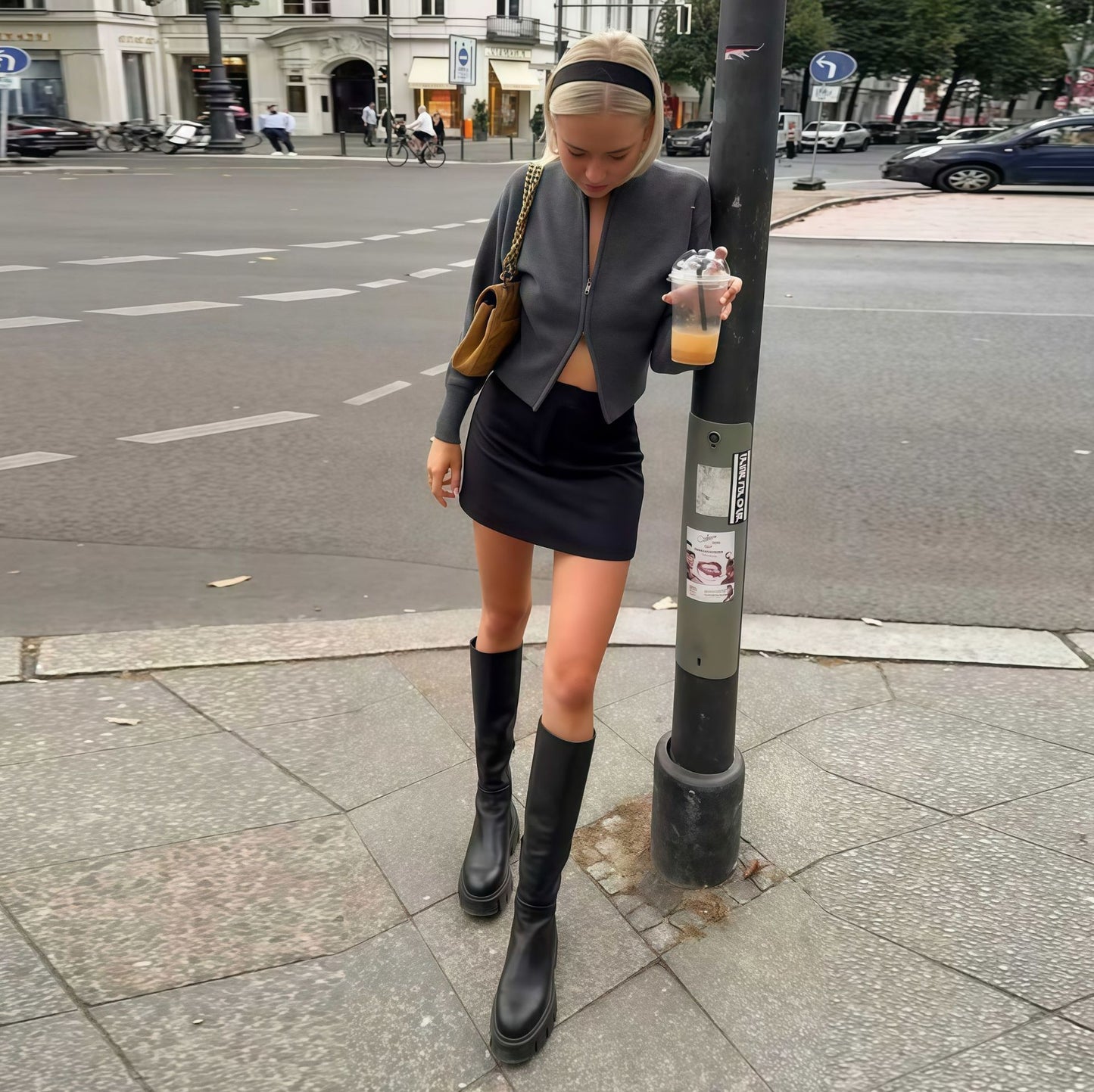 Dames élégant gilet tricot avec poche kangourou et coupe contemporaine Chic und Stil