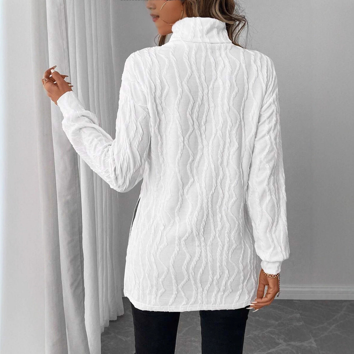 Ladies cozy turtleneck pullover with honeycomb pattern Chic and Style