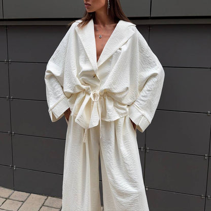 Combinaison de jumpsuit à la mode pour femmes avec coupe large et ceinture cintrée Chic und Stil