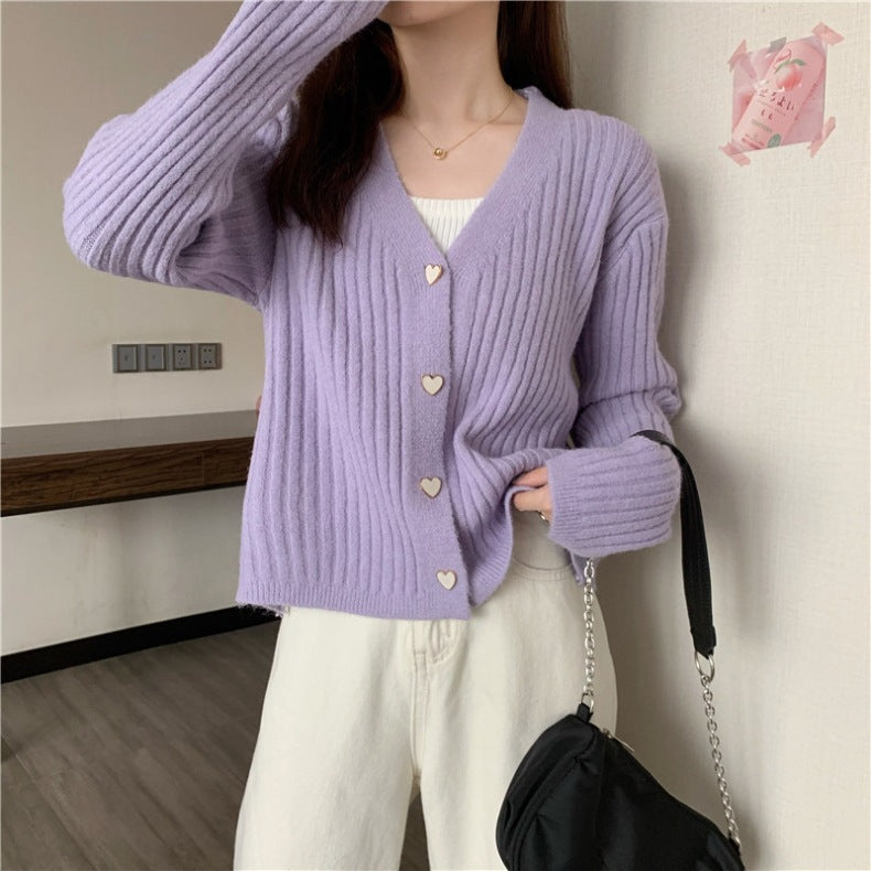 Cardigan en tricot à côtes pour femmes avec des boutons en forme de cœur Chic und Stil