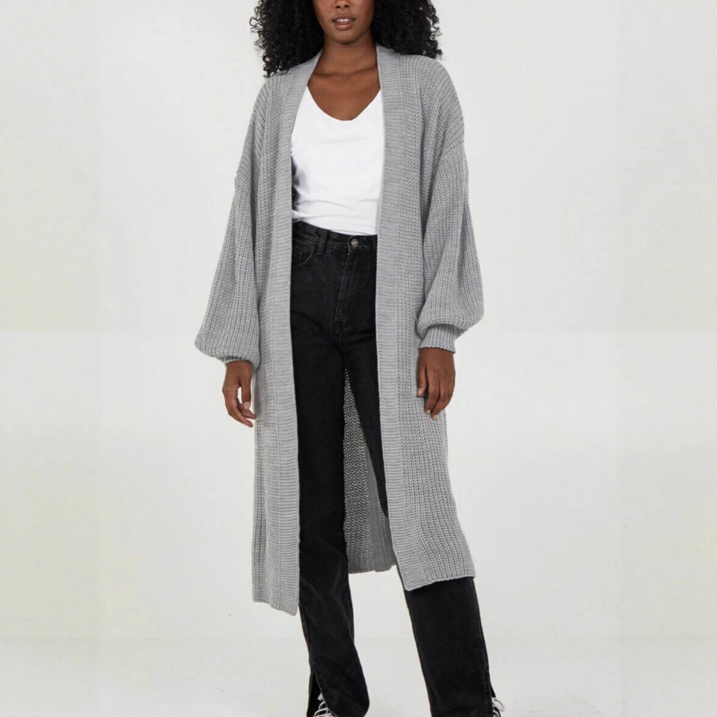Dames Grand cardigan en tricot avec silhouette aérienne et manches volumineuses Chic und Stil