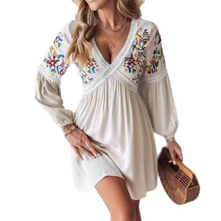 Robe d'été aérienne pour femmes avec décolleté en V brodé et manches longues Chic und Stil