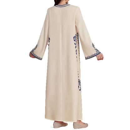 Robe caftan pour femmes avec un design brodé artistique et un élégant décolleté en V Chic und Stil