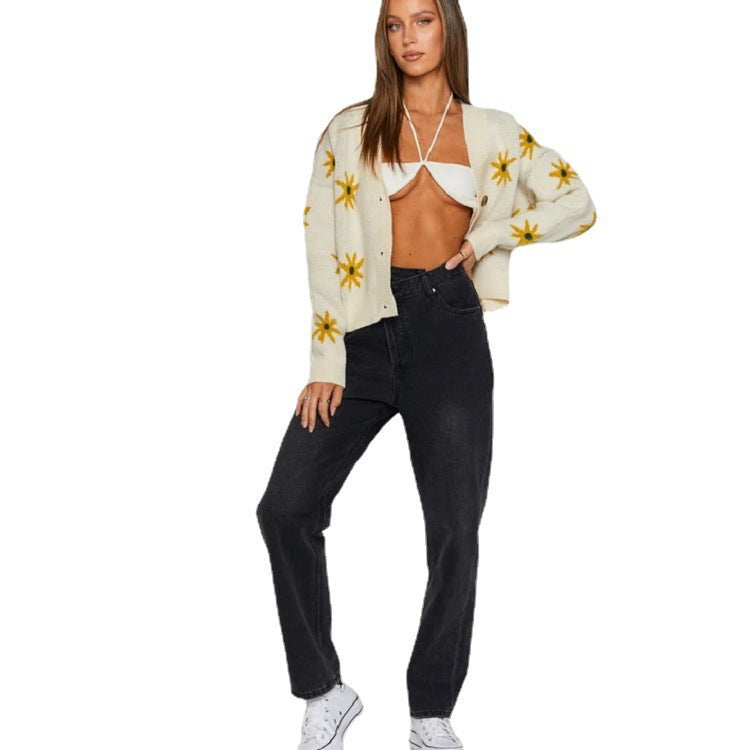 Ladies cozy pullover with floral appliques Chic and Style