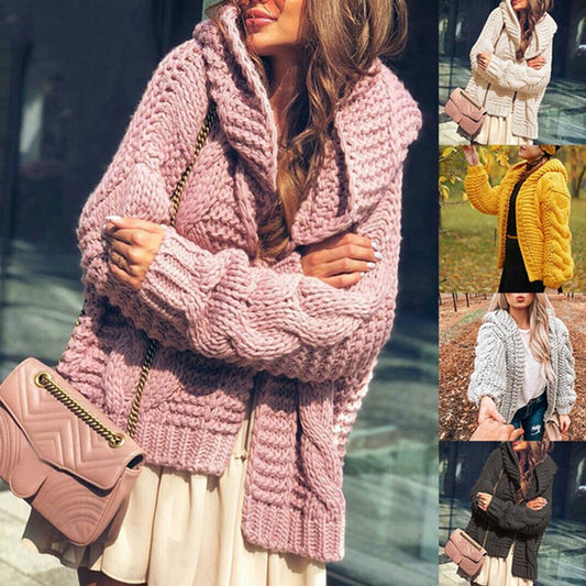 Veste en gros tricot pour dames au style oversize décontracté avec col châle et grandes poches Chic und Stil