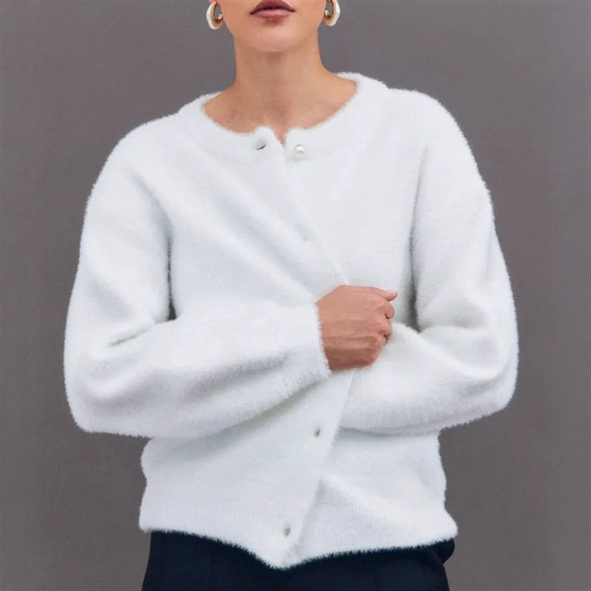 Dames Fluff Cardigan avec des boutons décoratifs en perles Chic und Stil