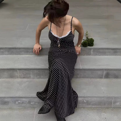 Robe maxi pour femmes avec des pois et un élégant ornement en dentelle Chic und Stil