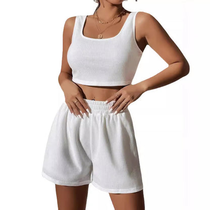Chic and Style casual shorts and crop top set for women