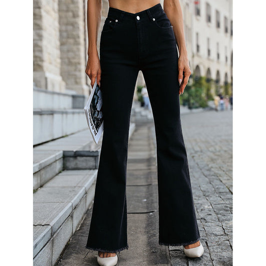 Jean évasé pour femmes avec taille haute et ourlet effiloché Chic und Stil