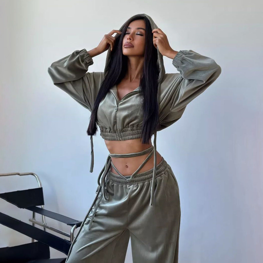 Casual tracksuit for women with hooded top and wide-leg pants Chic and Style