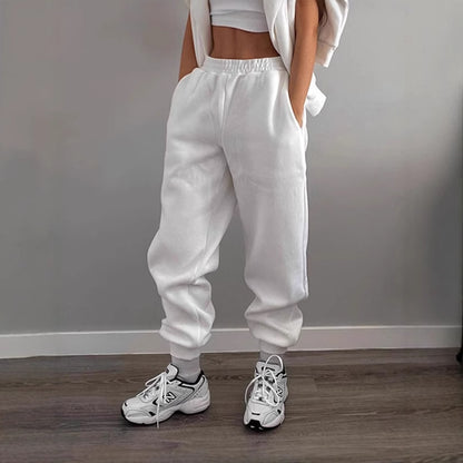 Pantalon de jogging sportif pour femmes avec taille élastique et poches latérales Chic und Stil