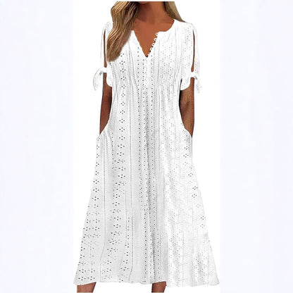 Robe midi aérienne pour femmes avec des motifs en trou décoratifs et des poches pratiques Chic und Stil