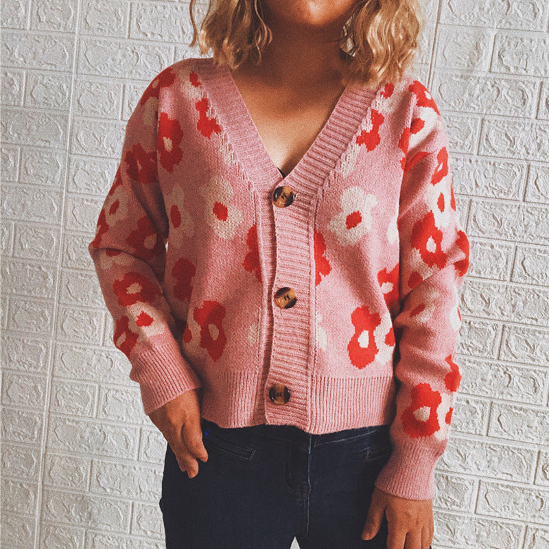 Dames cardigan avec motifs floraux et boutons décoratifs Chic und Stil