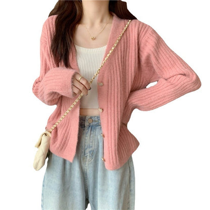 Cardigan en tricot à côtes pour femmes avec des boutons en forme de cœur Chic und Stil
