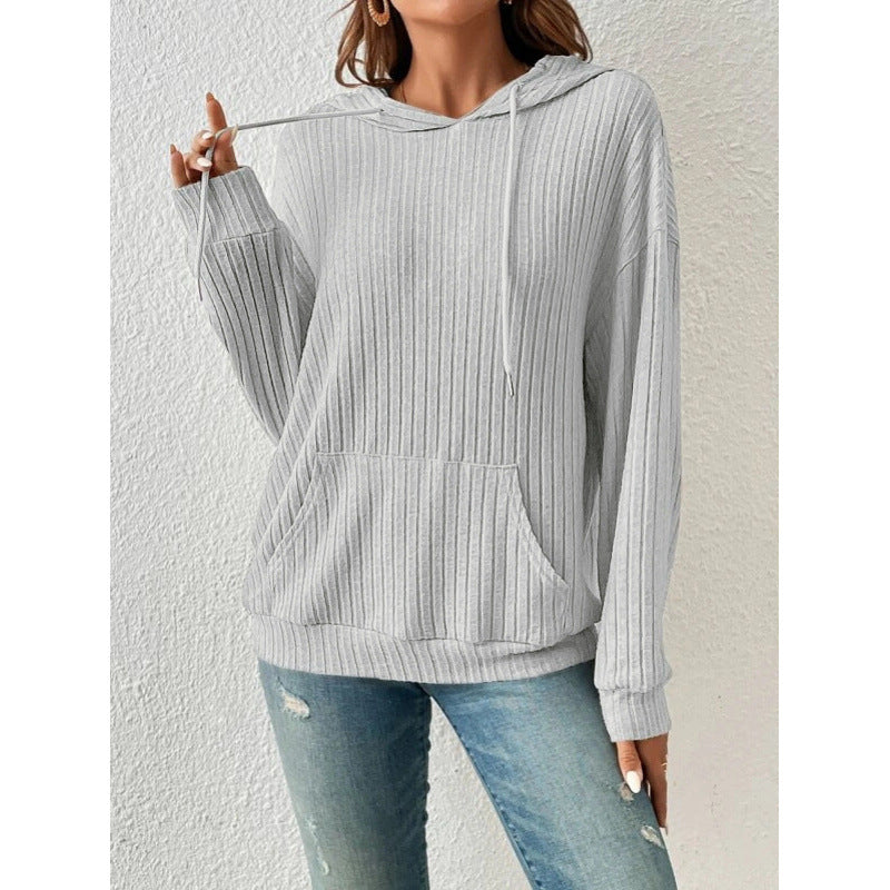 Pull à capuche décontracté pour femmes avec design côtelé Chic und Stil