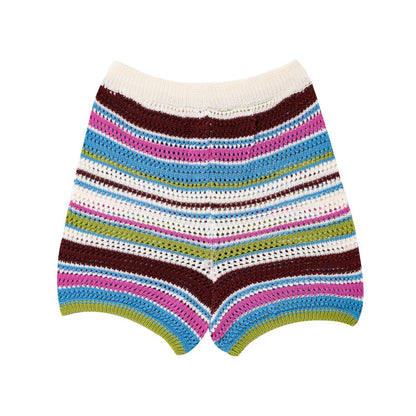 Shorts en tricot aérées pour femmes avec motif rayé coloré Chic und Stil