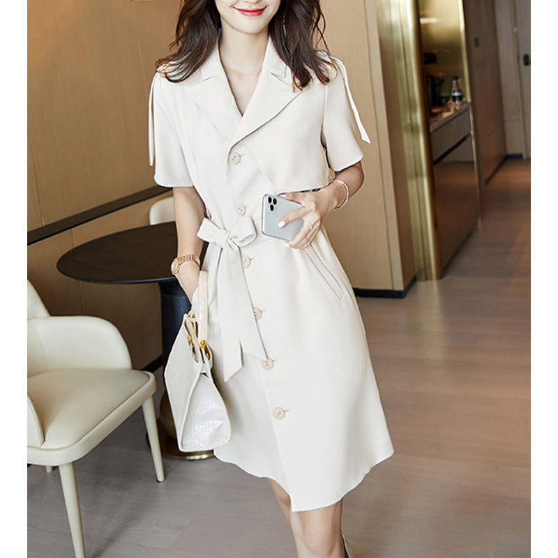 Robe chemise boutonnée ceinturée pour femmes Chic und Stil