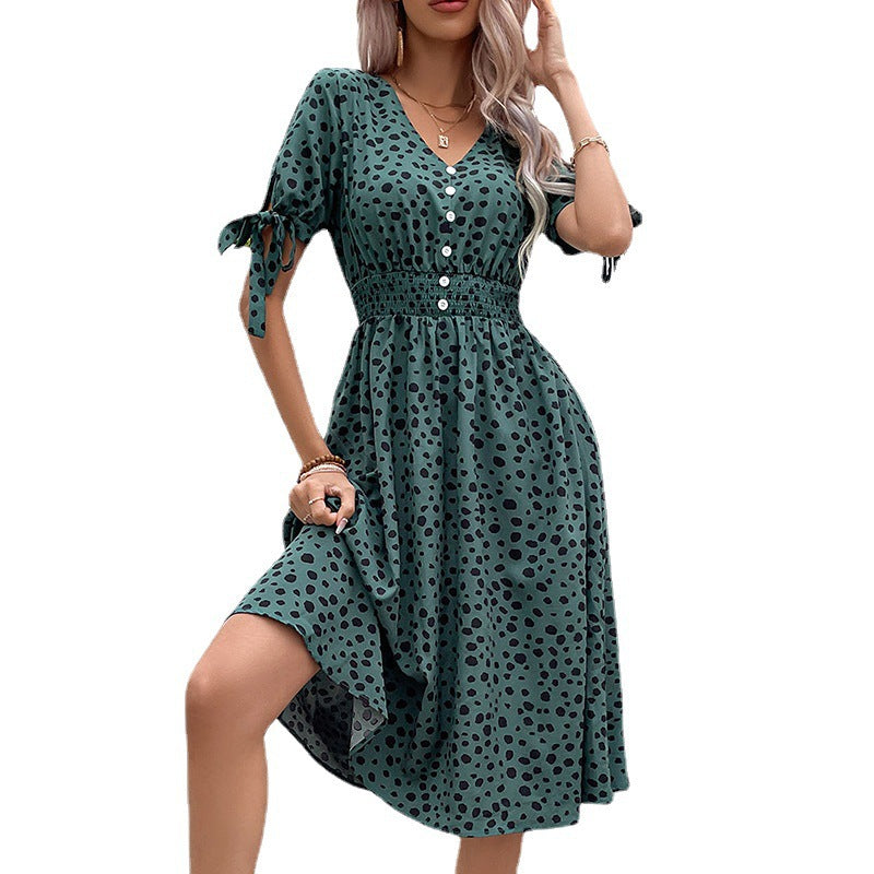 Robe à pois à manches courtes pour femmes Chic und Stil
