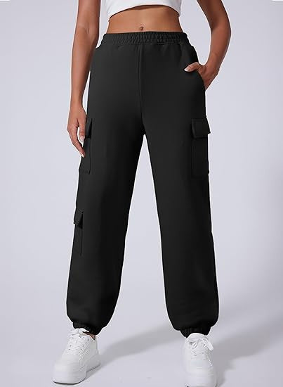 Cargo pants for ladies with elastic waist and practical side pockets Chic and Style