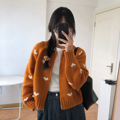 Dames confortable cardigan avec motif en cœur et détail élégant de boutons Chic und Stil