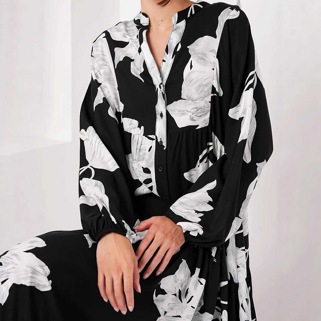 Robe maxi femme avec imprimé floral et design de bouton élégant Chic und Stil