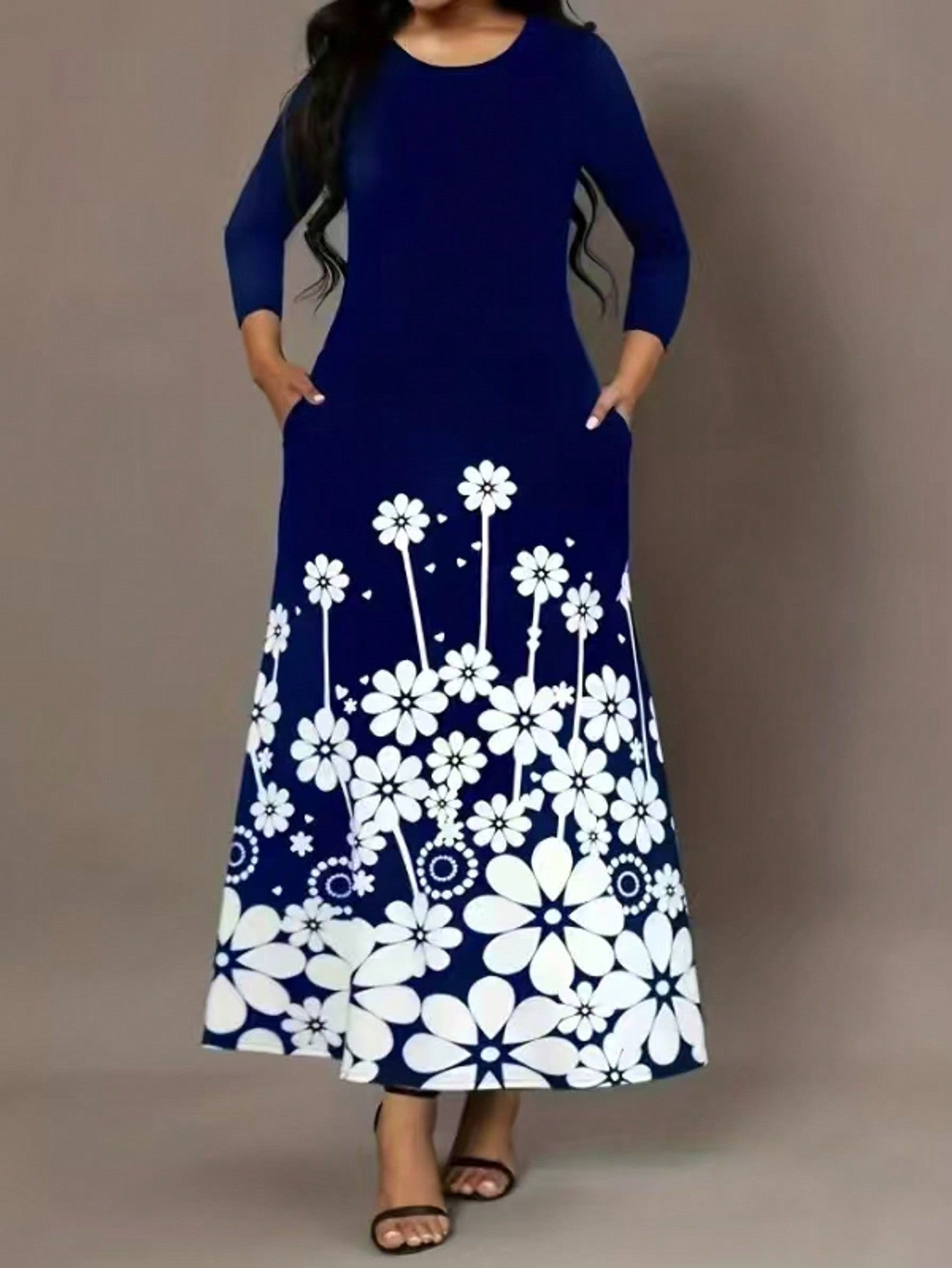 Robe maxi femme avec design floral et poches latérales pratiques Chic und Stil