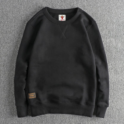 Women's sweatshirt with a classic crew neck and a relaxed fit Chic and Style