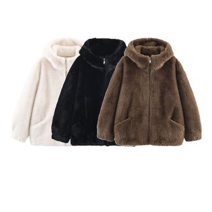 Dames Douillette et luxueuse veste en fausse fourrure avec capuche et poches pratiques Chic und Stil