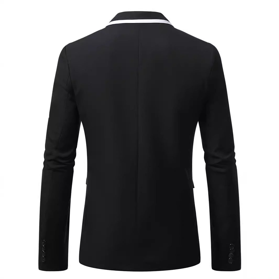 Costume élégant pour hommes avec revers contrasté Chic und Stil