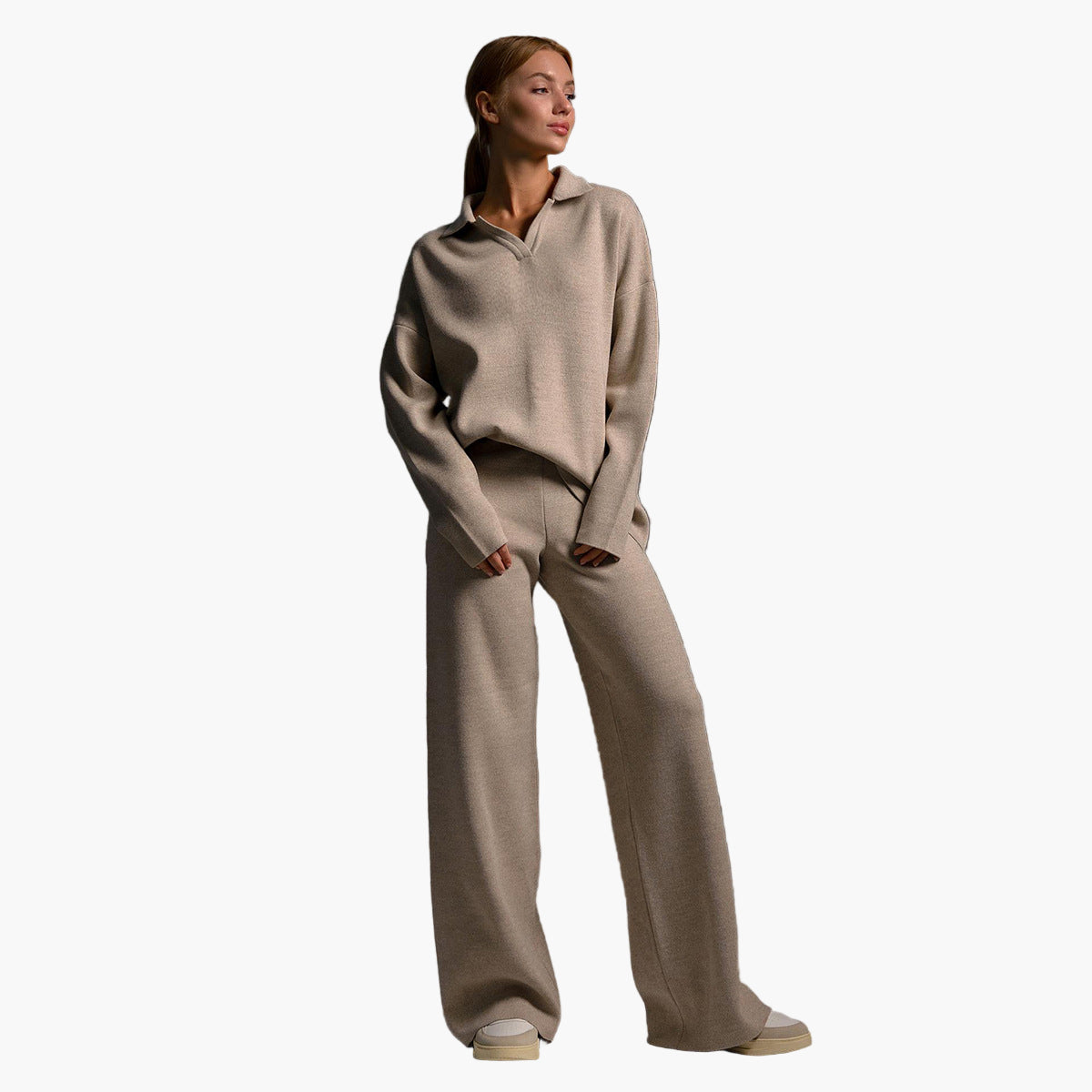 Chic und Stil | Loungewear set - Oversized sweater with collar and wide pants - Perfect for home and leisure