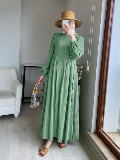 Robe maxi pour femmes avec un design plissé élégant et des manches bouffantes longues Chic und Stil