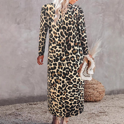 Robe maxi femme avec un motif léopard tendance et un design élégant à enrouler Chic und Stil