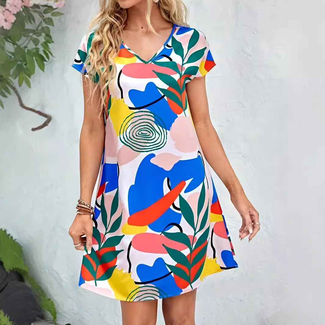 Robe de loisirs femme avec motif abstrait coloré et décolleté en V Chic und Stil