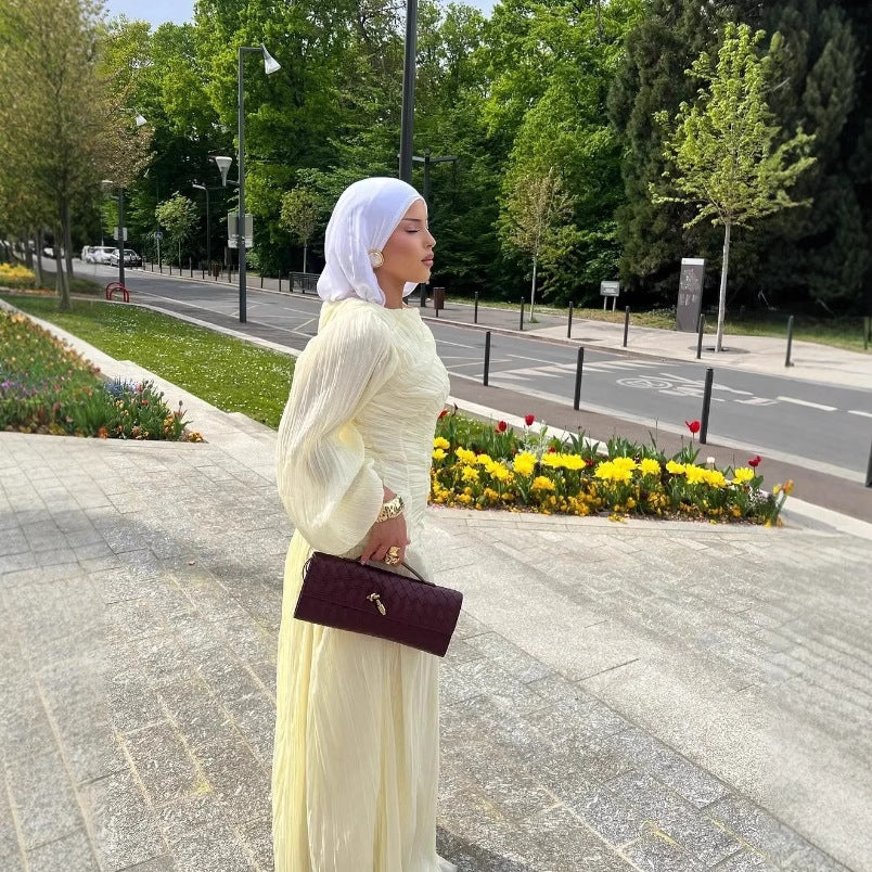 Robe maxi pour femmes avec des plis raffinés et des longues manches élégantes Chic und Stil