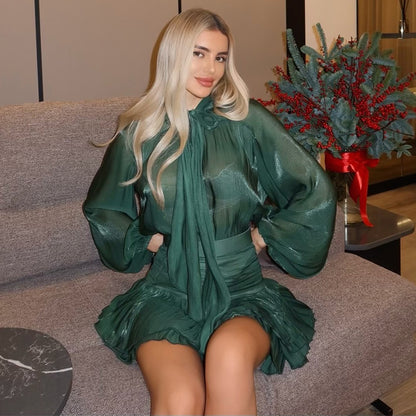 Dames Élégante Robe Mini avec Détail de Volant Generux et Manches Transparents Chic und Stil